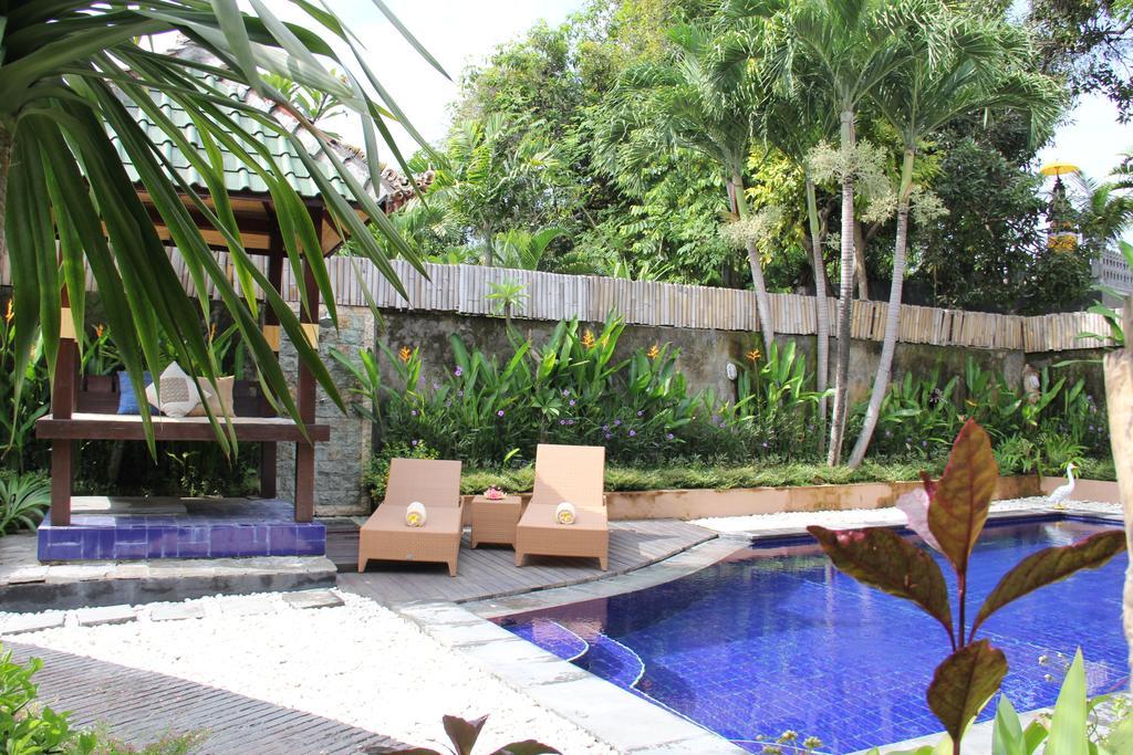The Catur Villa Seminyak Buitenkant foto